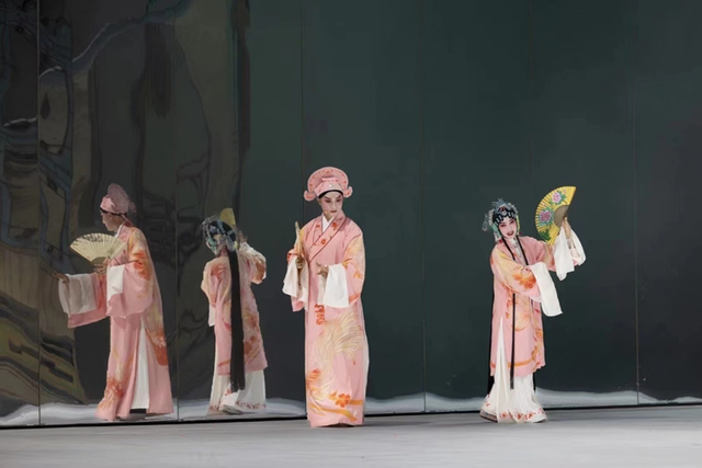 600年昆曲艺术当代焕新,大剧院版重逢《牡丹亭》真的很美